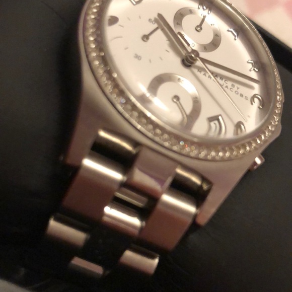 Marc Jacobs Watch - Picture 2 of 4